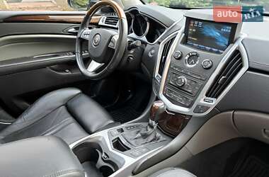 Внедорожник / Кроссовер Cadillac SRX 2010 в 