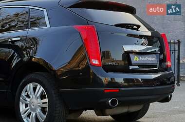 Внедорожник / Кроссовер Cadillac SRX 2014 в 
