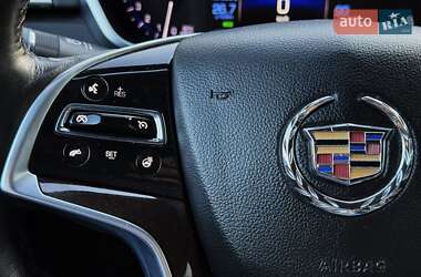 Внедорожник / Кроссовер Cadillac SRX 2014 в 