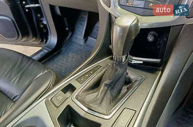 Внедорожник / Кроссовер Cadillac SRX 2010 в 