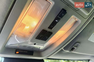 Внедорожник / Кроссовер Cadillac SRX 2010 в 