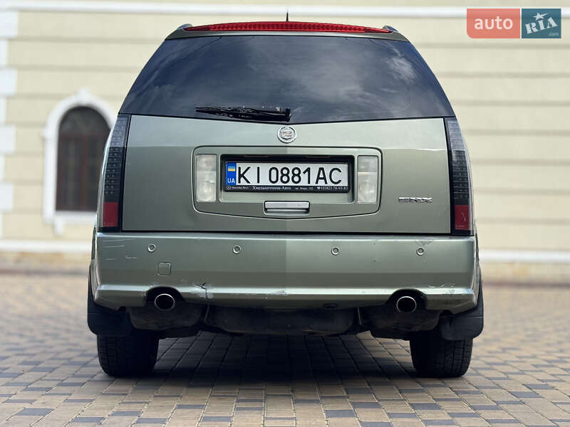 Внедорожник / Кроссовер Cadillac SRX 2004 в Каменец-Подольском