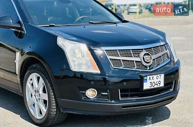 Позашляховик / Кросовер Cadillac SRX 2011 в 