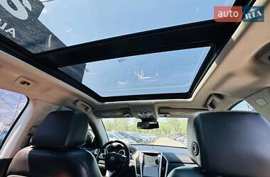 Позашляховик / Кросовер Cadillac SRX 2011 в 