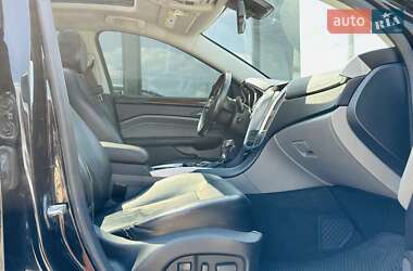 Позашляховик / Кросовер Cadillac SRX 2011 в 
