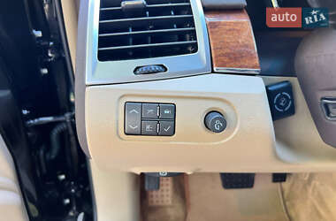Позашляховик / Кросовер Cadillac SRX 2008 в 