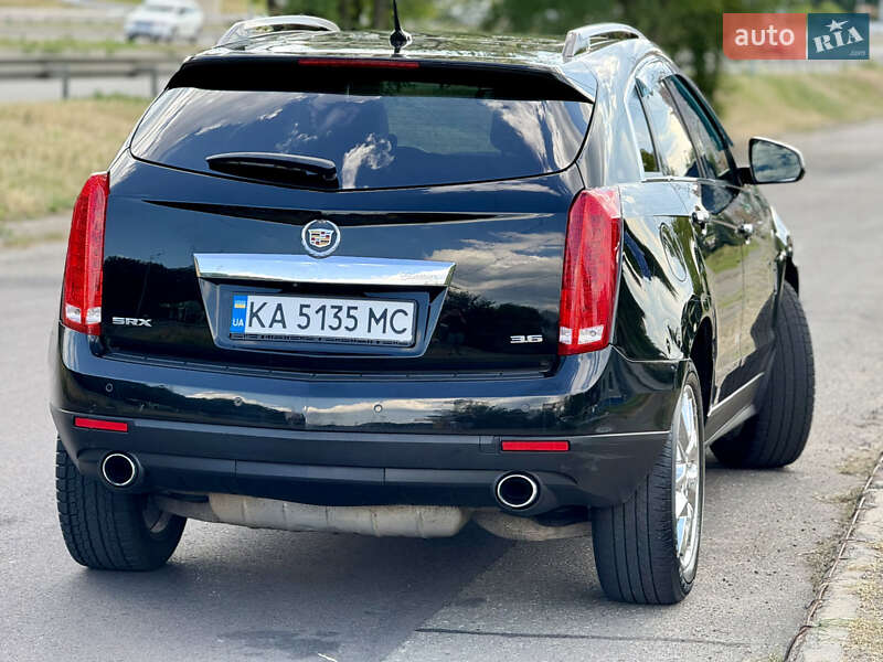 Внедорожник / Кроссовер Cadillac SRX 2013 в Киеве