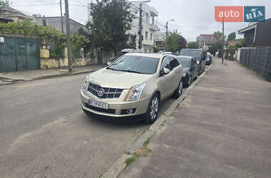 Внедорожник / Кроссовер Cadillac SRX 2010 в 