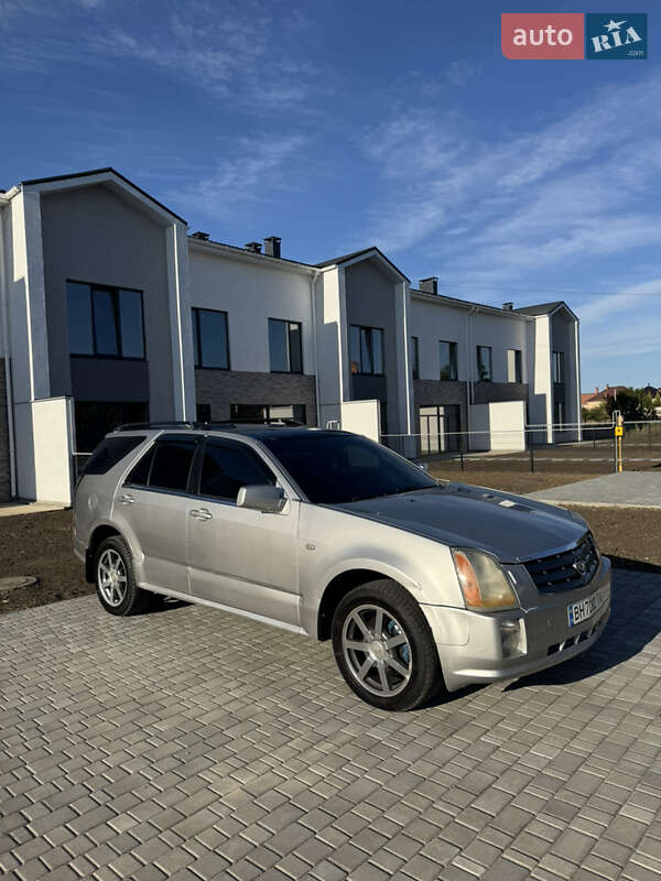 Внедорожник / Кроссовер Cadillac SRX 2004 в Одессе