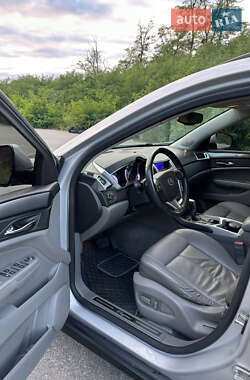 Внедорожник / Кроссовер Cadillac SRX 2011 в 