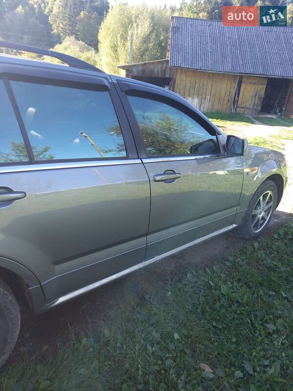 Позашляховик / Кросовер Cadillac SRX 2004 в Калуші