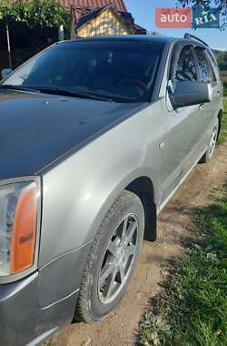 Позашляховик / Кросовер Cadillac SRX 2004 в 