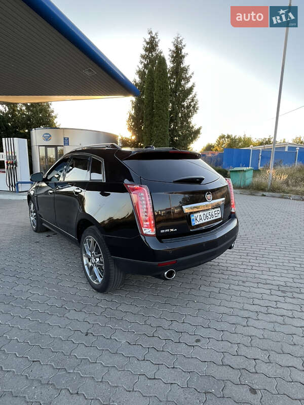 Внедорожник / Кроссовер Cadillac SRX 2015 в Жмеринке