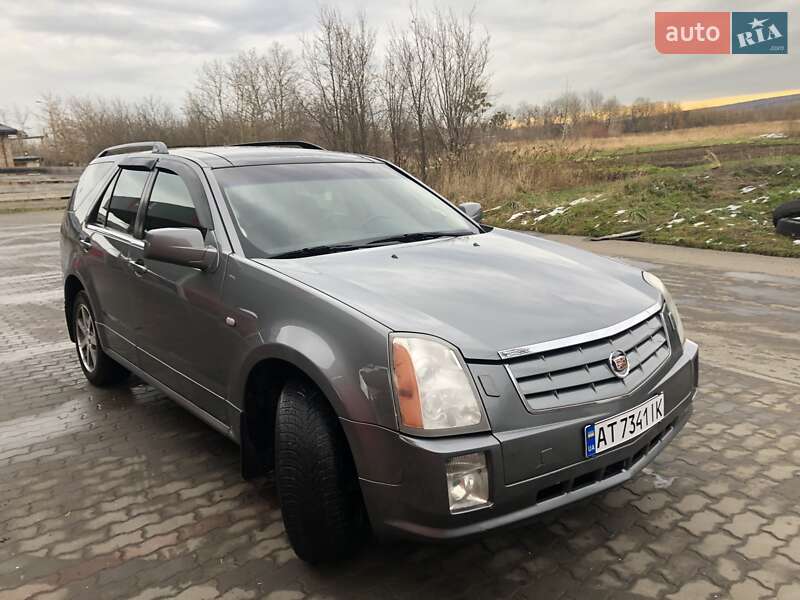 Внедорожник / Кроссовер Cadillac SRX 2004 в Калуше