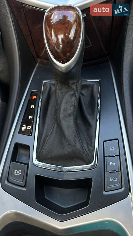 Внедорожник / Кроссовер Cadillac SRX 2015 в Киеве фото 12 Внедорожник / Кроссовер Cadillac SRX 2015 в Киеве