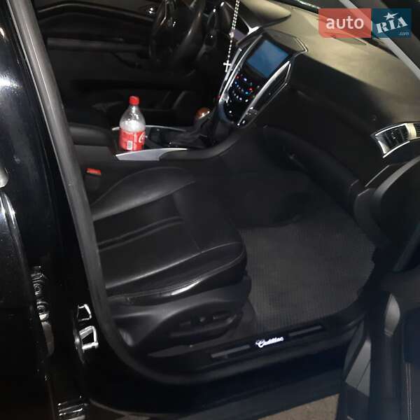 Позашляховик / Кросовер Cadillac SRX 2013 в Києві