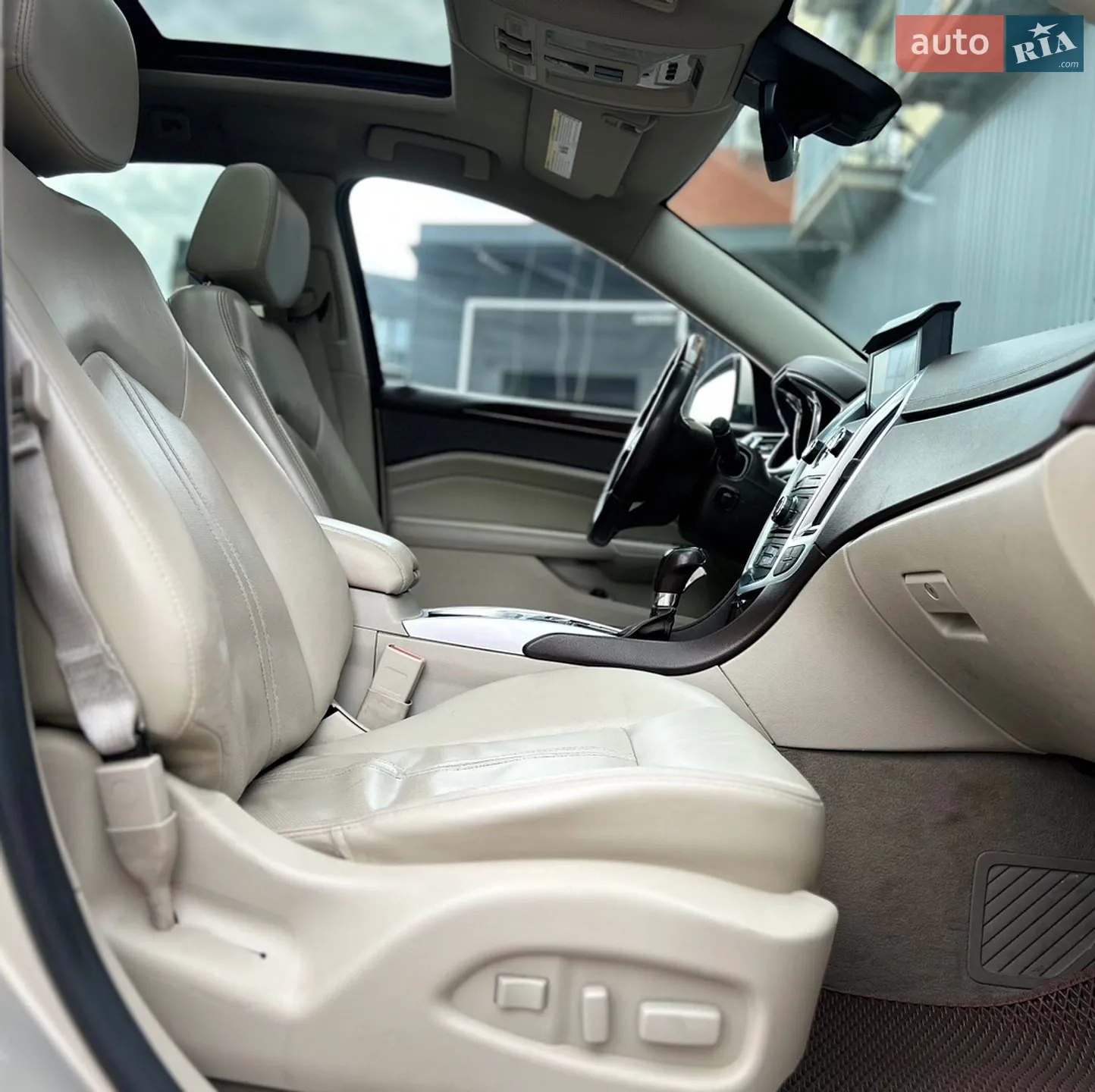 2010 Cadillac SRX - мініатюра 19