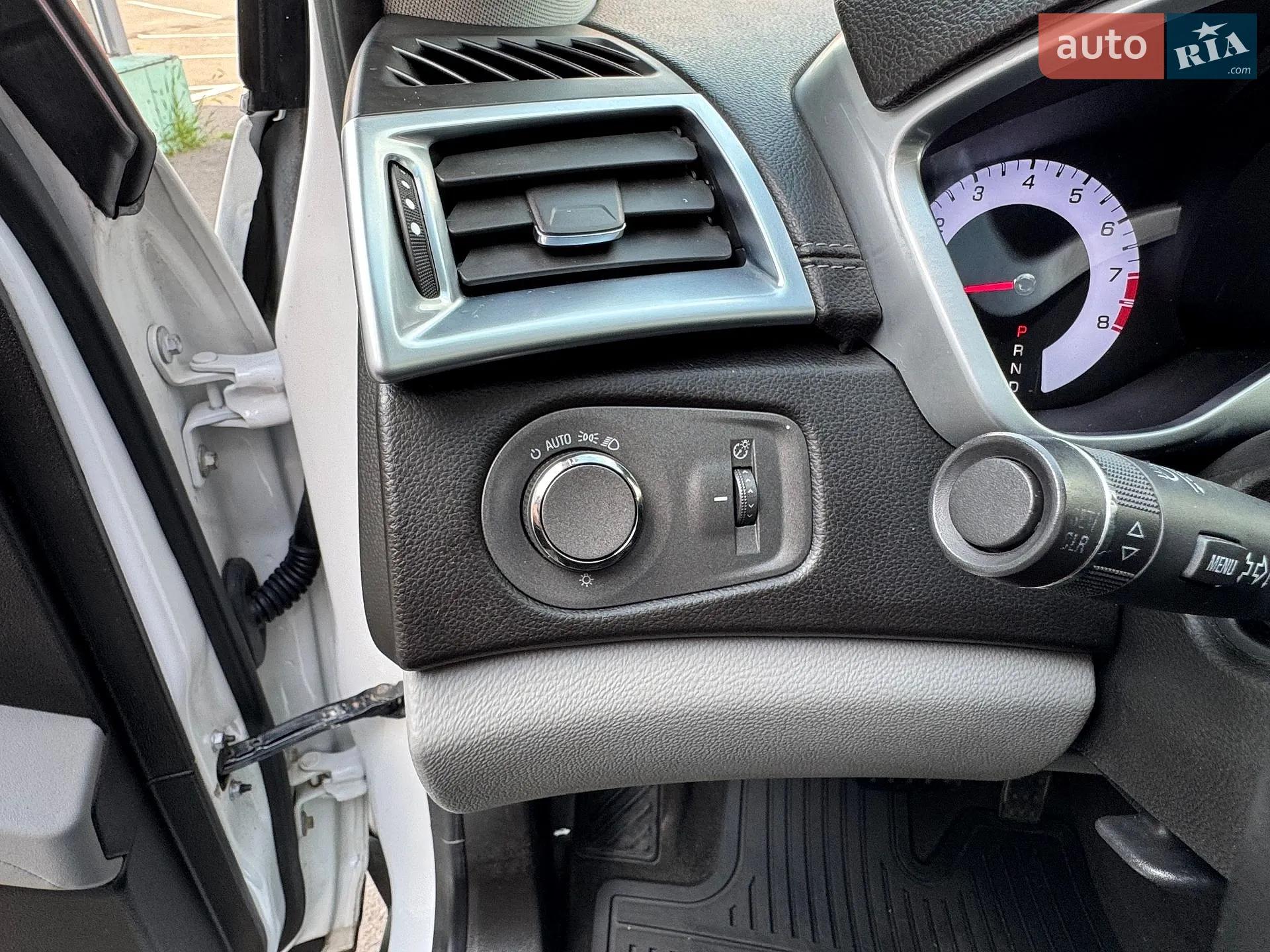 2011 Cadillac SRX - мініатюра 38
