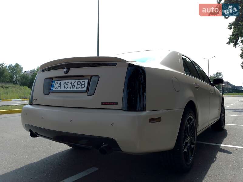 Седан Cadillac STS 2005 в Киеве