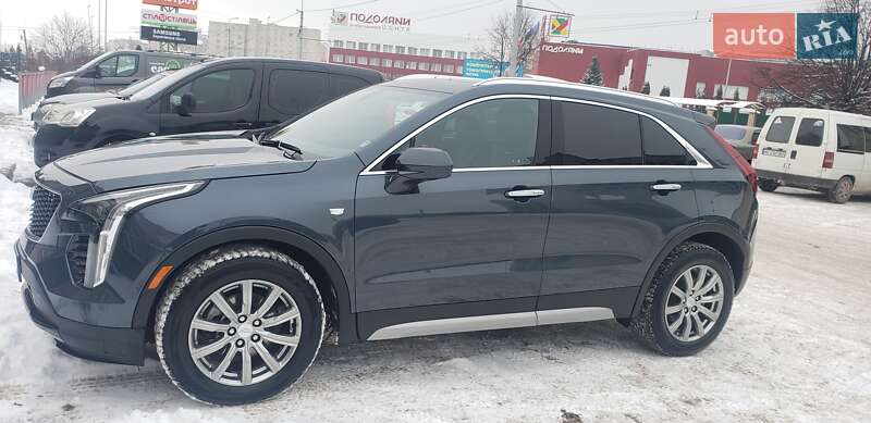 Внедорожник / Кроссовер Cadillac XT4 2019 в 