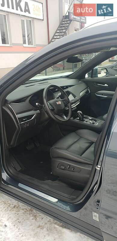 Внедорожник / Кроссовер Cadillac XT4 2019 в Тернополе фото 20 Внедорожник / Кроссовер Cadillac XT4 2019 в Тернополе