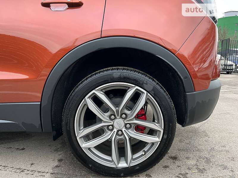 Внедорожник / Кроссовер Cadillac XT4 2021 в Киеве