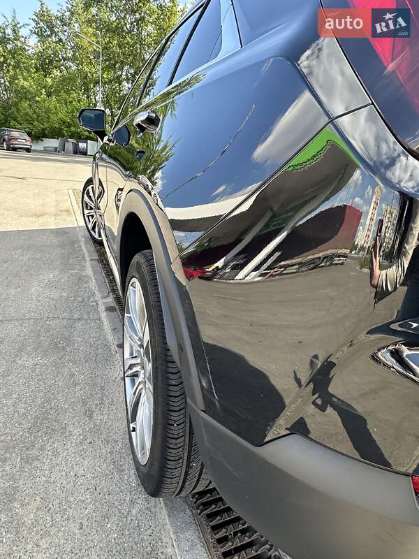 Внедорожник / Кроссовер Cadillac XT4 2018 в Сумах