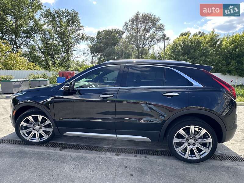 Внедорожник / Кроссовер Cadillac XT4 2018 в Сумах