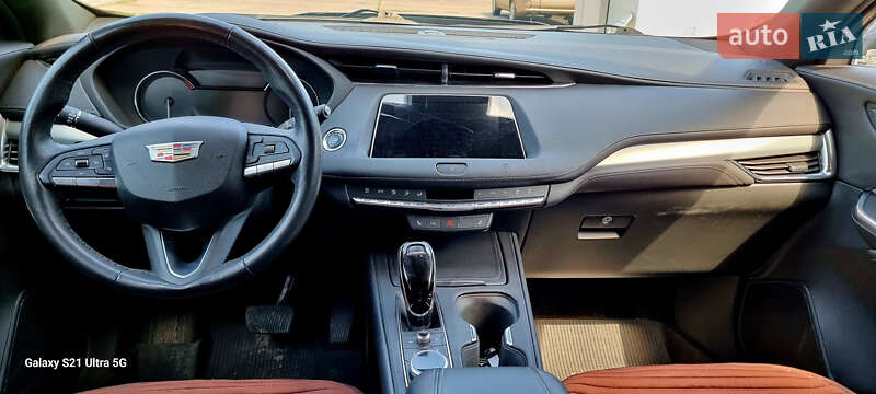 Внедорожник / Кроссовер Cadillac XT4 2020 в Киеве фото 4 Внедорожник / Кроссовер Cadillac XT4 2020 в Киеве