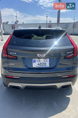 Внедорожник / Кроссовер Cadillac XT4 2018 в 