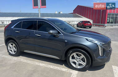Внедорожник / Кроссовер Cadillac XT4 2018 в 