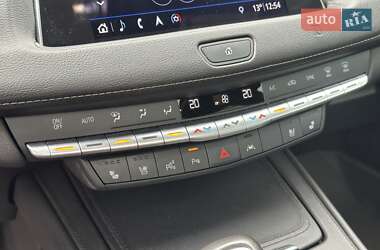 Внедорожник / Кроссовер Cadillac XT4 2018 в 
