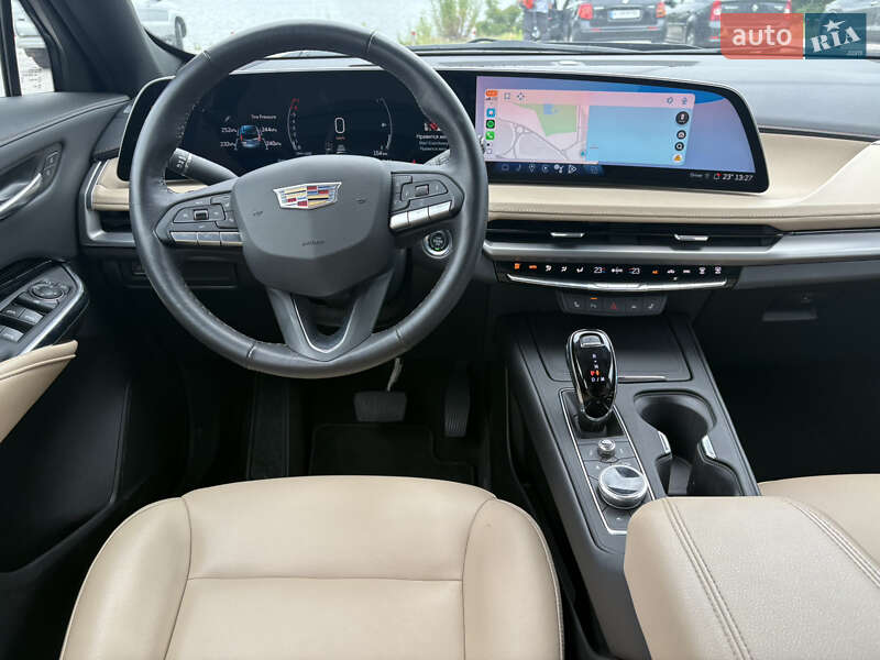 Универсал Cadillac XT4 2023 в Киеве