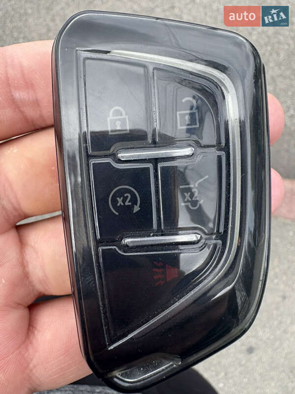 Универсал Cadillac XT4 2023 в Киеве