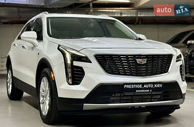 Внедорожник / Кроссовер Cadillac XT4 2022 в 