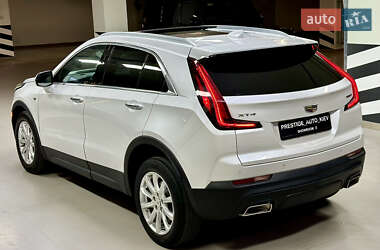 Внедорожник / Кроссовер Cadillac XT4 2022 в 