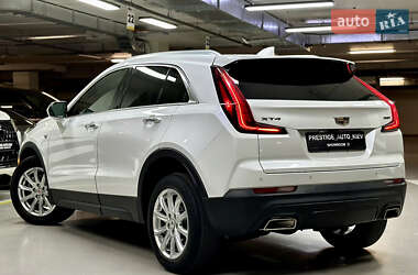 Внедорожник / Кроссовер Cadillac XT4 2022 в 