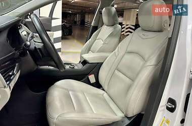 Внедорожник / Кроссовер Cadillac XT4 2022 в 