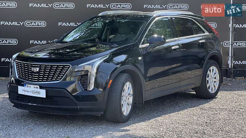 Внедорожник / Кроссовер Cadillac XT4 2018 в Одессе