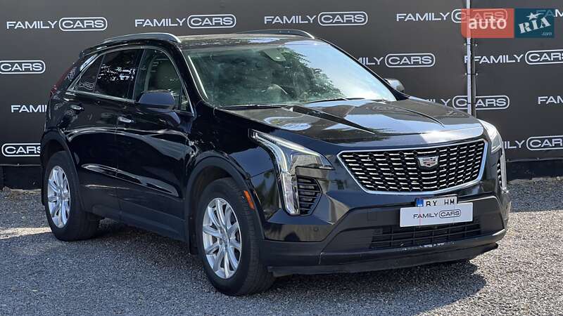 Внедорожник / Кроссовер Cadillac XT4 2018 в Одессе