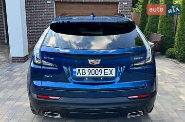 Внедорожник / Кроссовер Cadillac XT4 2019 в 