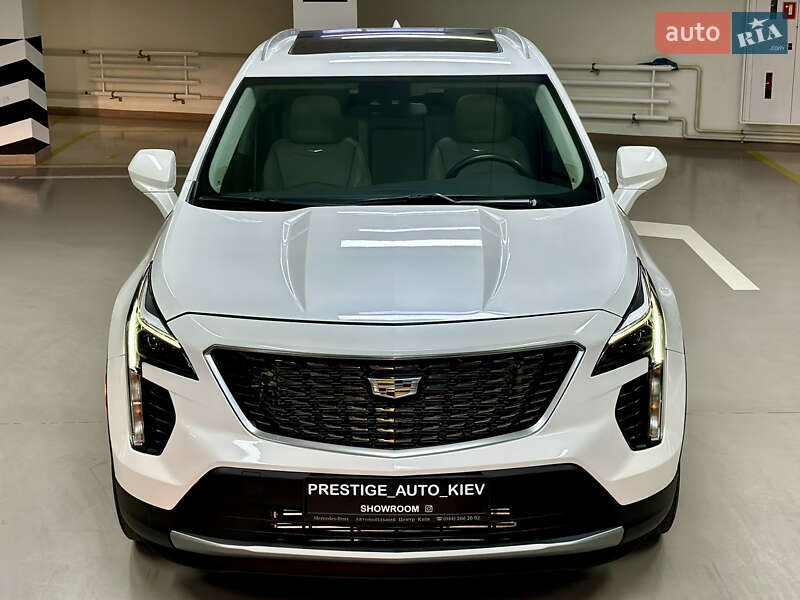 Внедорожник / Кроссовер Cadillac XT4 2022 в Киеве