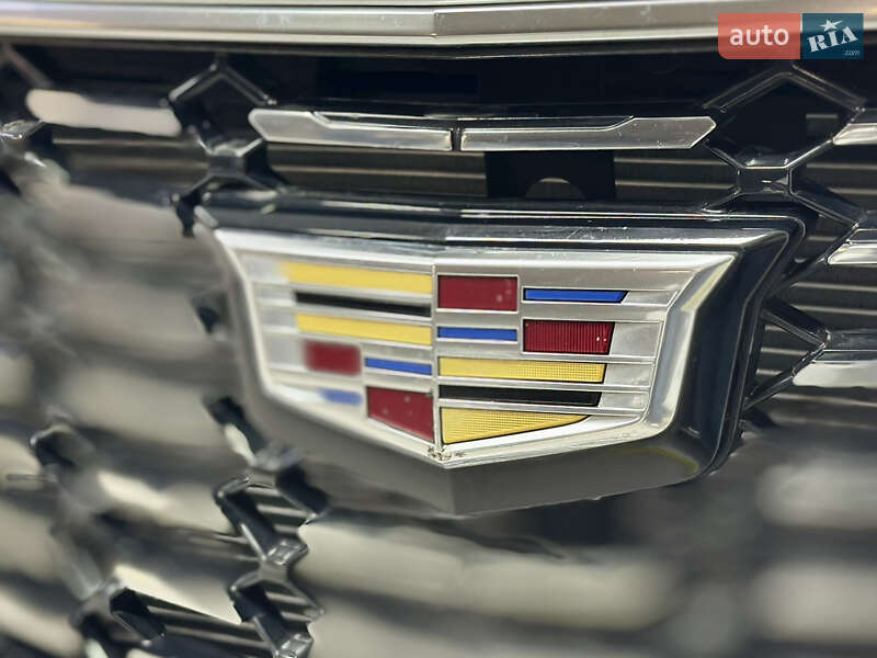 Внедорожник / Кроссовер Cadillac XT4 2022 в Киеве