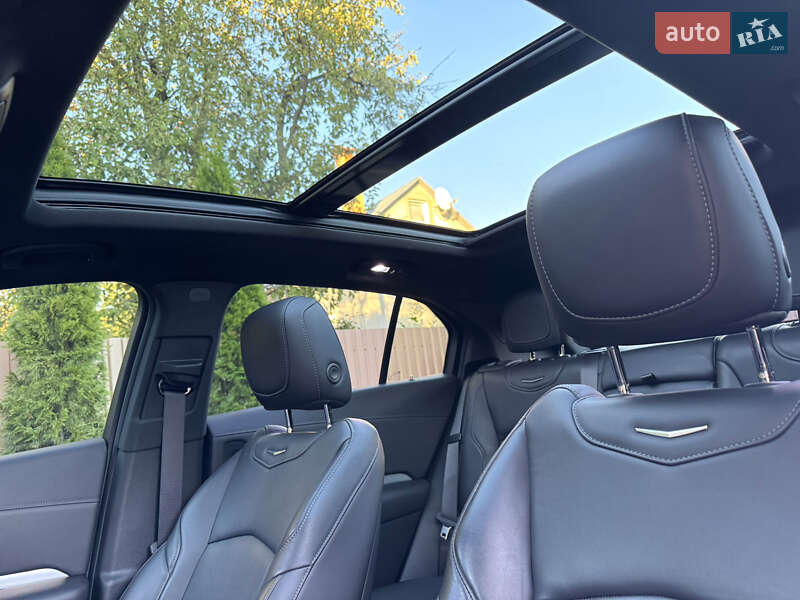 Внедорожник / Кроссовер Cadillac XT4 2019 в Виннице