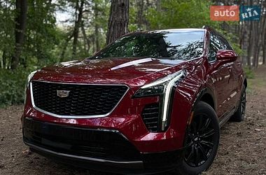 Внедорожник / Кроссовер Cadillac XT4 2019 в Днепре