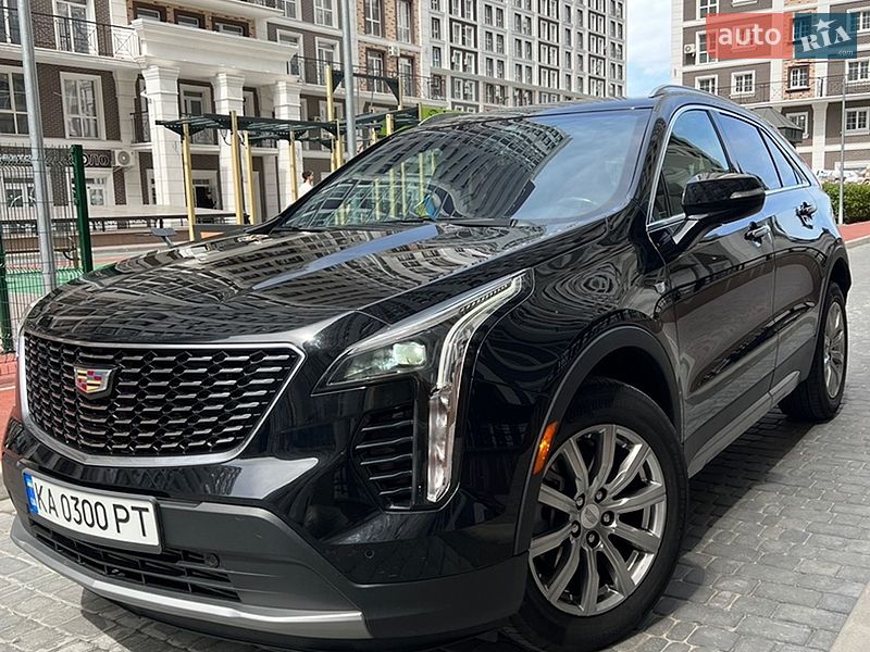 Внедорожник / Кроссовер Cadillac XT4 2020 в Киеве