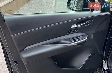 Внедорожник / Кроссовер Cadillac XT4 2020 в Киеве