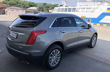 Внедорожник / Кроссовер Cadillac XT5 2018 в Одессе