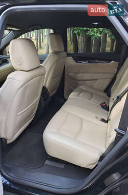Внедорожник / Кроссовер Cadillac XT5 2016 в Житомире
