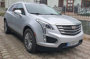 Внедорожник / Кроссовер Cadillac XT5 2017 в Ужгороде